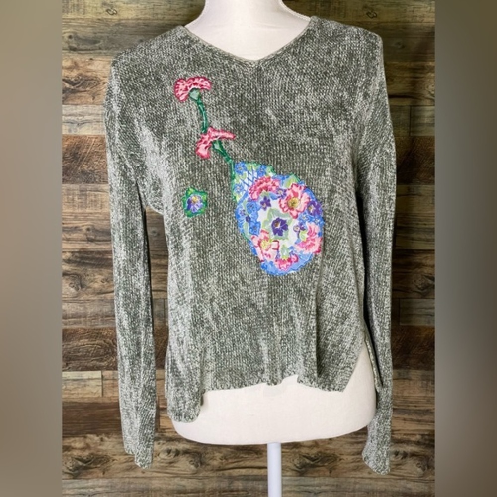 Beautiful Floral Vintage Sweater